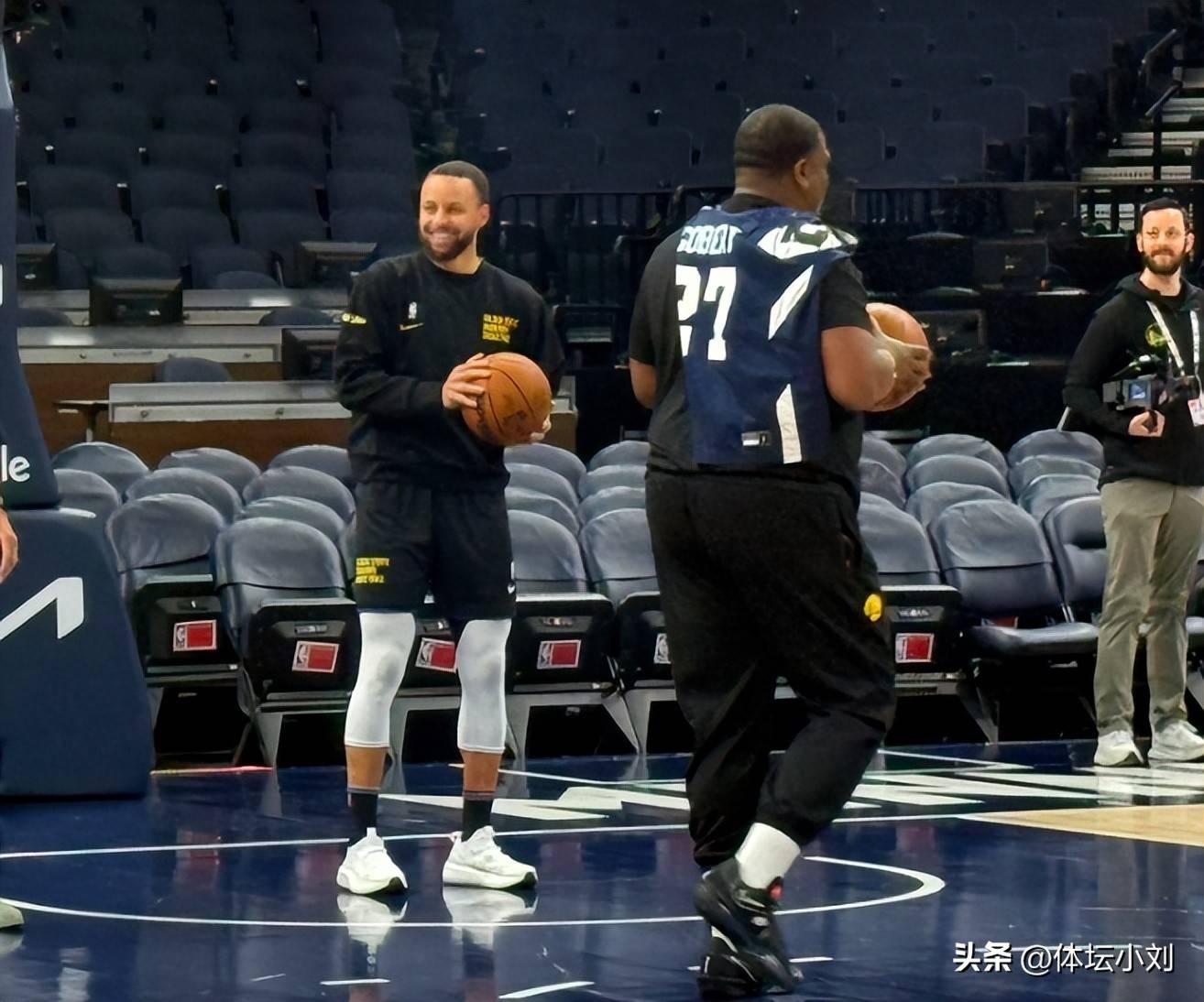 赛地聚焦——NBA常规赛加时末段热度飙升；法兰克福伤情更新；目标明确；年轻球员得到机会的简单介绍