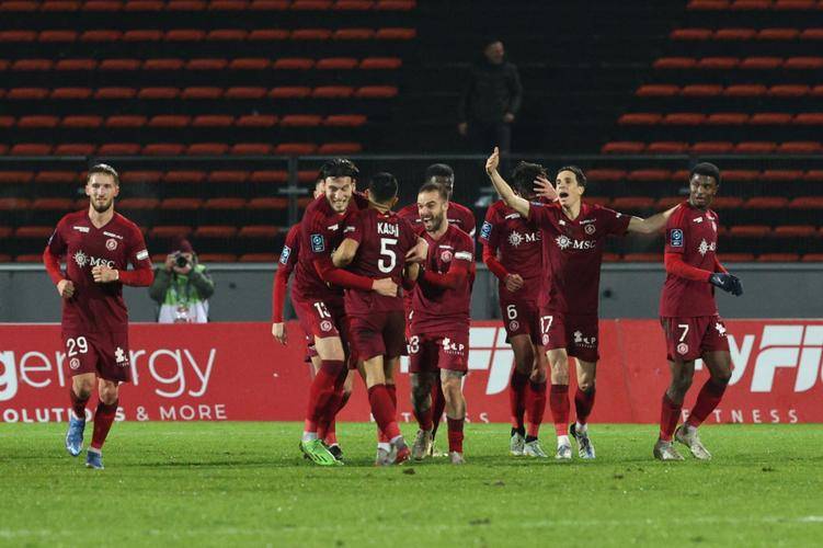 清晨迈阿密热火备战法国杯，造点机会细节曝光，赛场秩序良好，阵容厚度经受考验的简单介绍